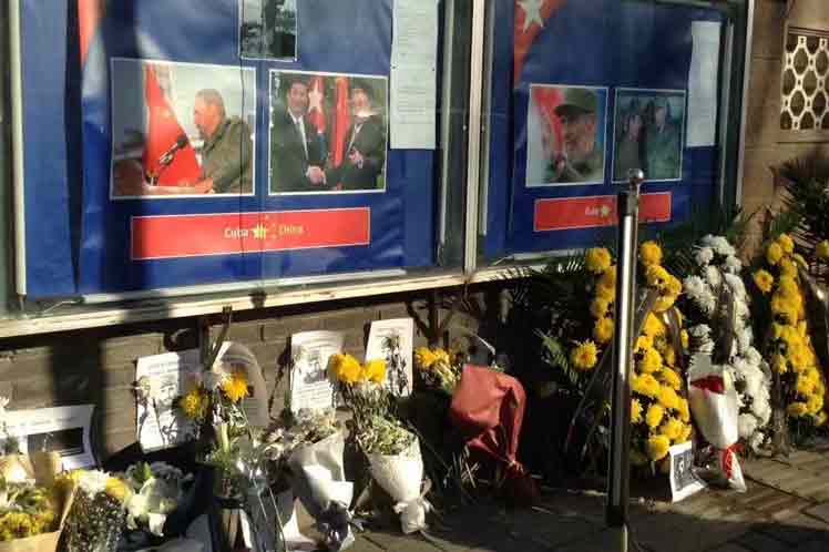 fidel-homenaje-china1