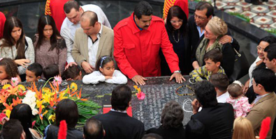 homenaje a chavez maduro guantanamo venceremos