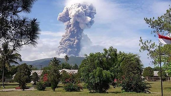 indoneisa volcan erupcion afp 580x326
