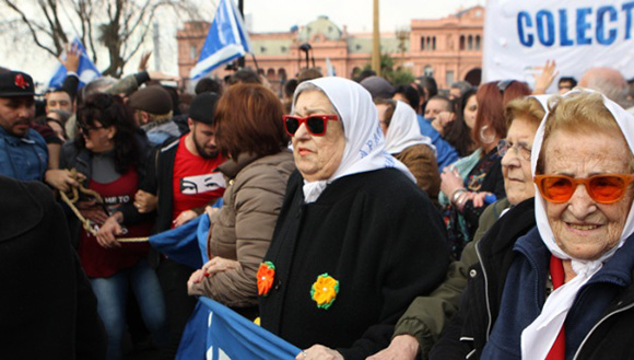 madres-plaza-de-mayo