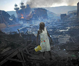 mujer haitiana tras terremoto