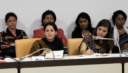 mujeres cuba parlamento 435x247