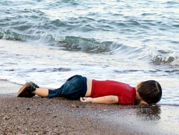 niño-muerto-en-el-mediterraneo