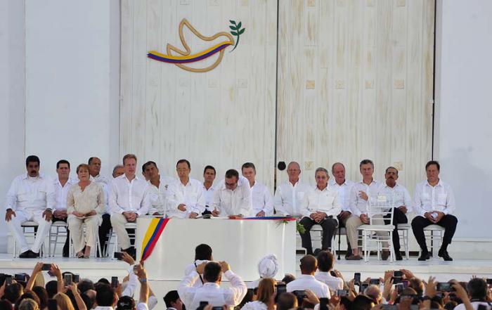 paz firman colombia