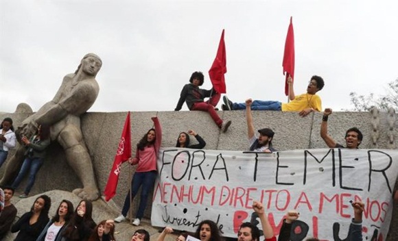 protetas-contra-temer-3