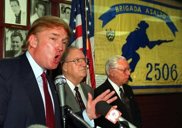 trump-con-la-brigada-2506