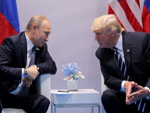 trump putin 580x435