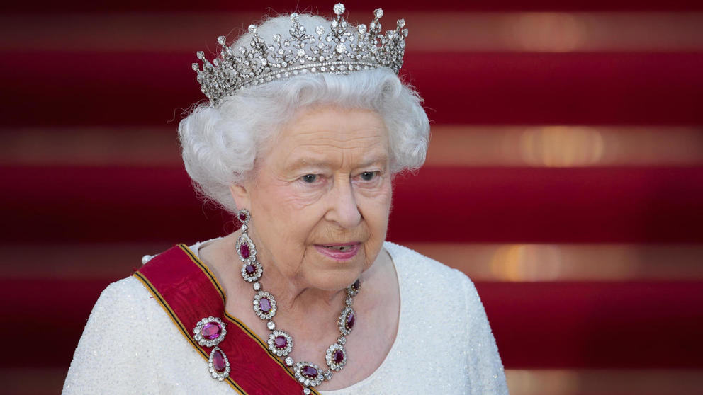 1reina isabel de inglaterra prohibe los selfies en su visita de estado a alemania