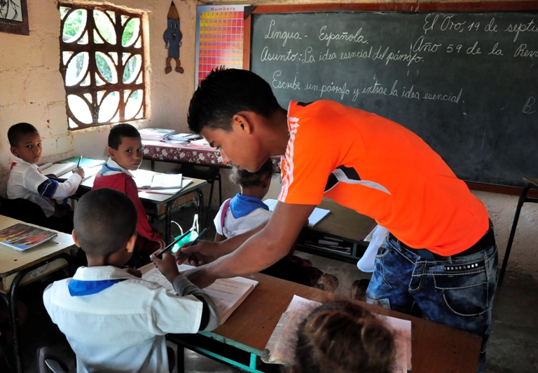 escuela reabierta montaña2