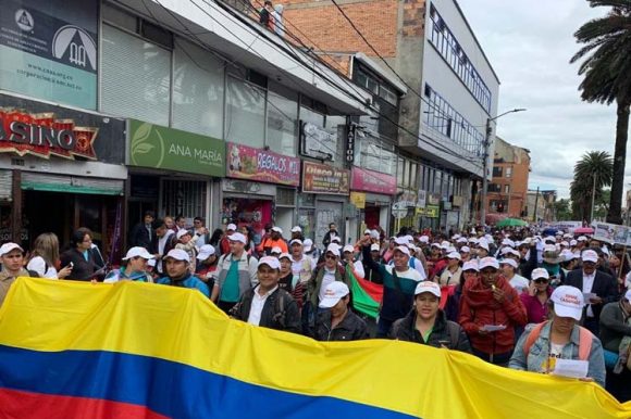 marchan maestros colombianos 580x386