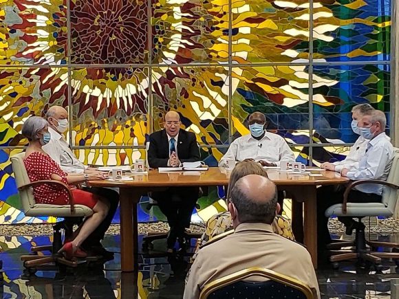 mesa redonda medidas economicas 580x435