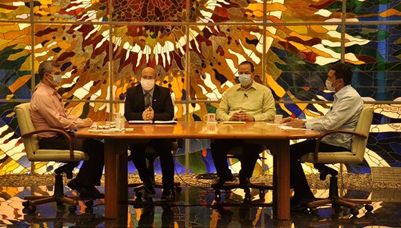 mesa redonda ministros cuba vs covid19 580x330