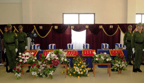 1 Guardia de Honor. Foto. Roberto Garaycoa Martínez 13 580x335