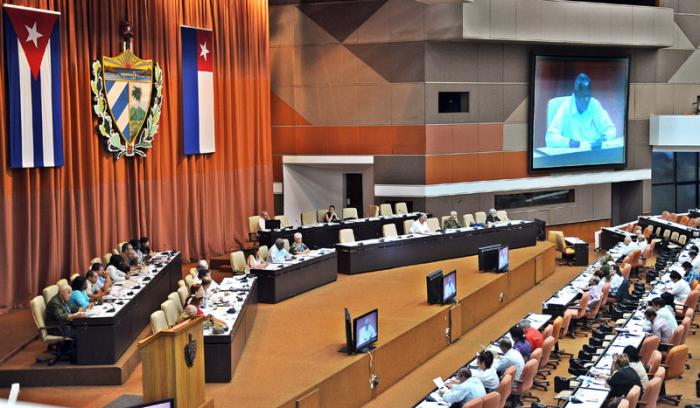 1parlamento cubano en marcha