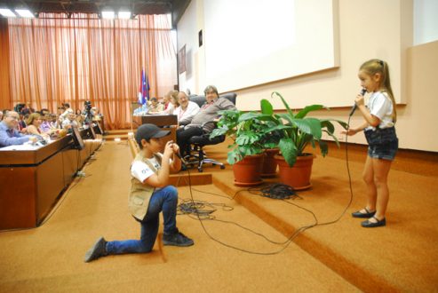 Colmenita Congreso 2 493x330
