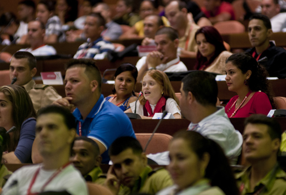 X-congreso-de-la-UJC-9