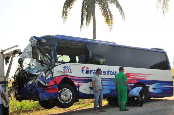 accidente sancti spiritus transtur camion3