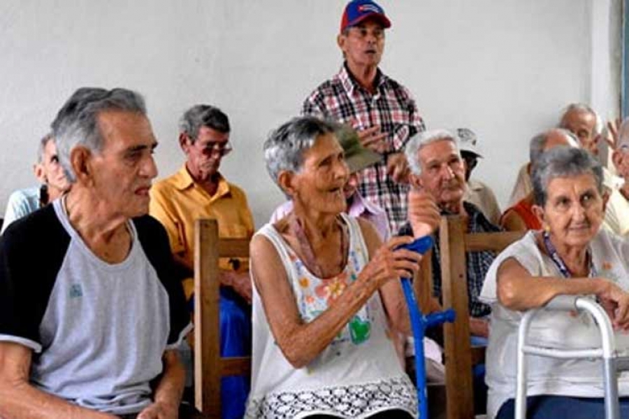 ancianos cuba