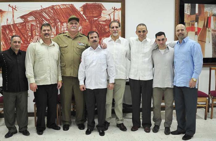 cinco despues asamblea11