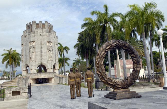 conmemoran desembarco granma