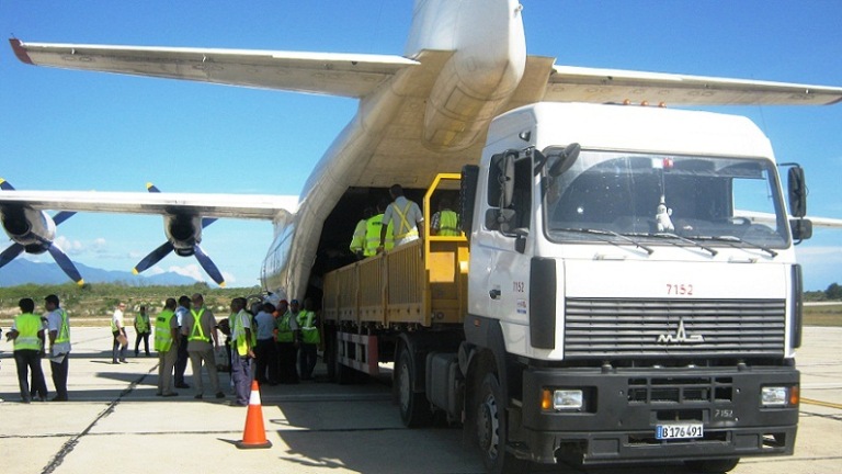 descargan donativos pma