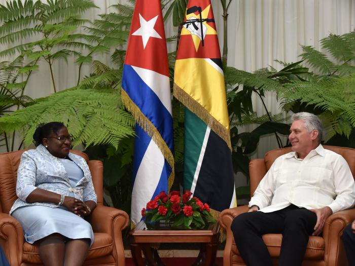 diaz canel presidenta parlamento mozambique