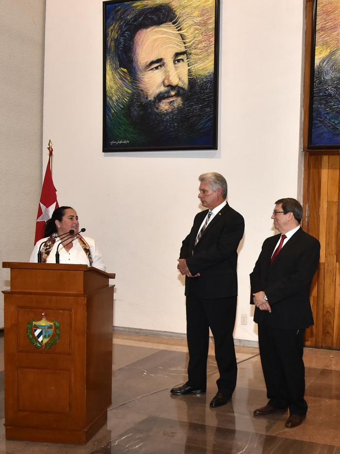 diaz canel cubanos embajada mexico