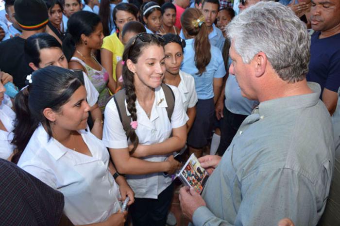 diaz canel inicio curso