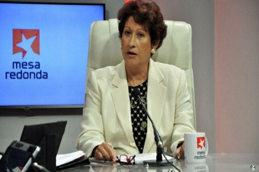 ena elsa mesa redonda