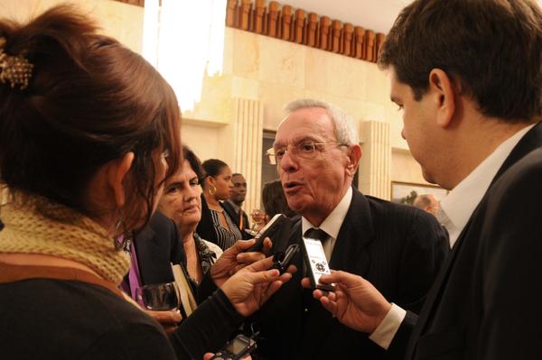 eusebio leal revela