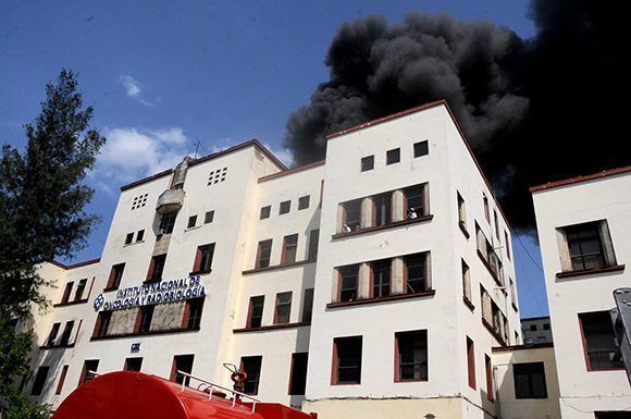incendio hospital oncologico habana 09 580x385