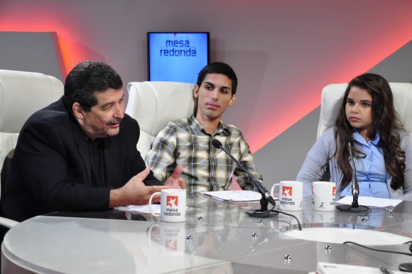 mesa-redonda-World-learning-6-580x385