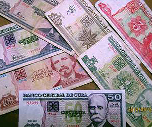 pesos-cubanos