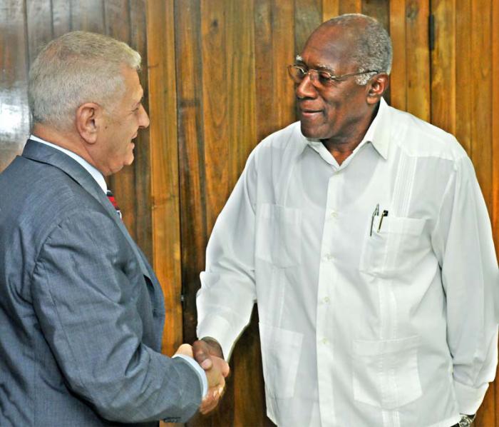 salvador valdez palestino