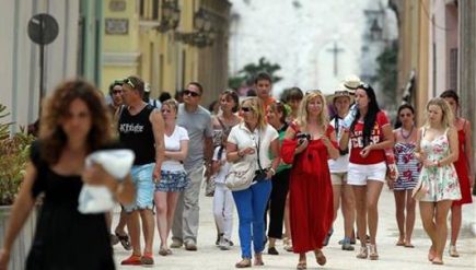 turismo-en-cuba-1-435x247