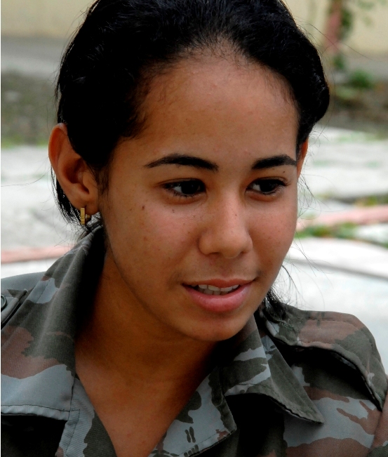 4 servicio militar femenino