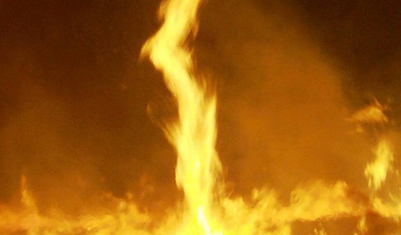 tornado de fuego