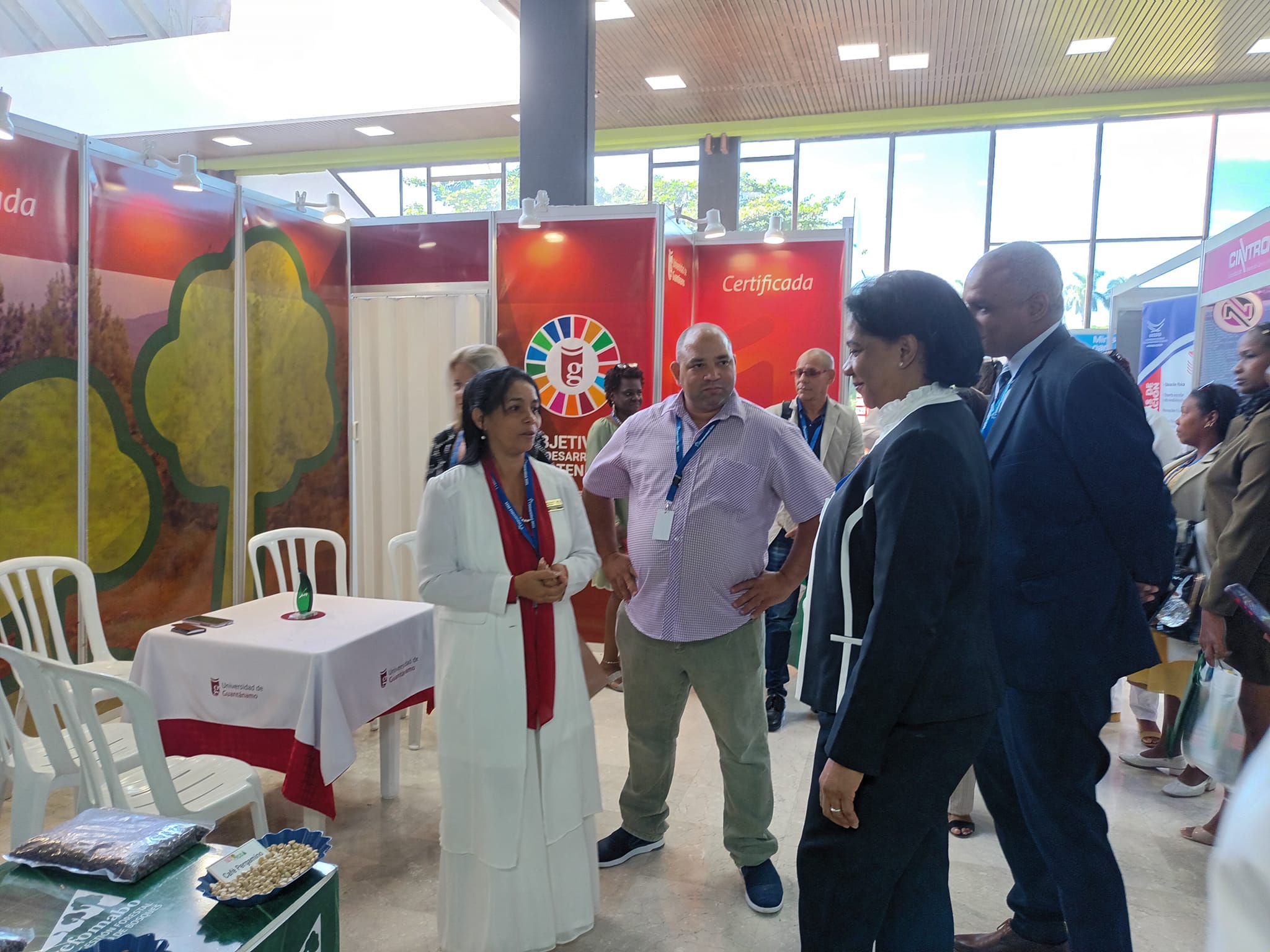 universidad stand universidad2024