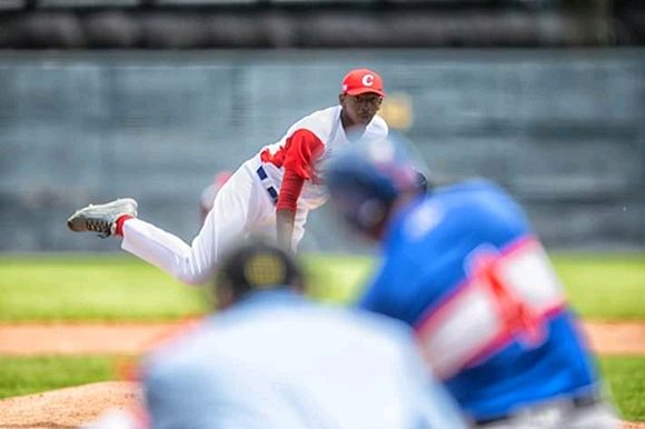 yosimar cousin 580x386