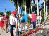 Ofrendas florales de Raúl Castro y Díaz-Canel a Juan Almeida