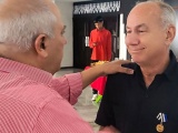 Distingue ministro de Cultura a colaborador del cine cubano